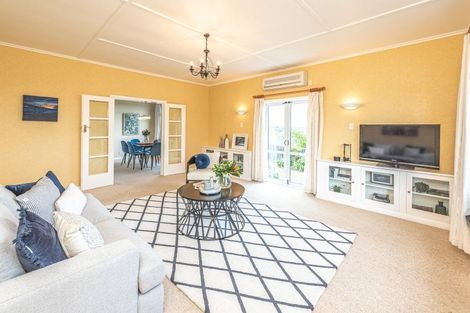 Photo of property in 6 Bristow Street, Saint Johns Hill, Whanganui, 4501