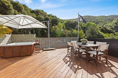 Photo of property in 23 Marina Drive, Waikawa, Picton, 7220