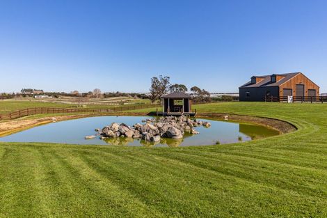 Photo of property in 80 Ewen Place, Karaka, Papakura, 2580