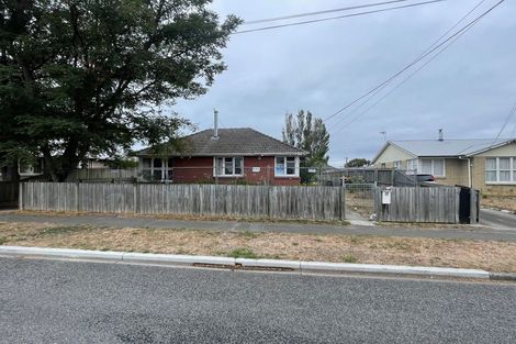 Photo of property in 68 Carisbrooke Street, Aranui, Christchurch, 8061