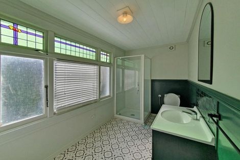 Photo of property in 3 Harvey Road, Bluff Hill, Napier, 4110