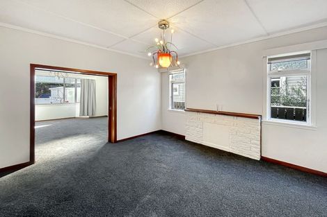 Photo of property in 23 Bulkeley Terrace, New Plymouth, 4310