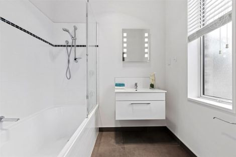 Photo of property in 56 Mokihi Gardens, Hillmorton, Christchurch, 8024