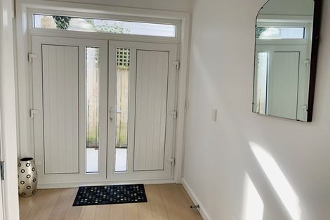 Photo of property in 79a Grant Road, Thorndon, Wellington, 6011