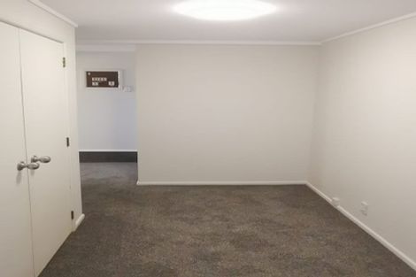 Photo of property in 17 Diana Drive, Glenfield, Auckland, 0627