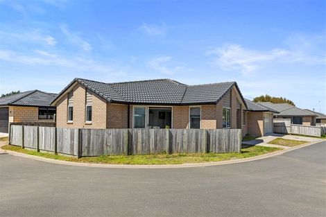 Photo of property in 2 Harakeke Way, Papamoa Beach, Te Puke, 3187