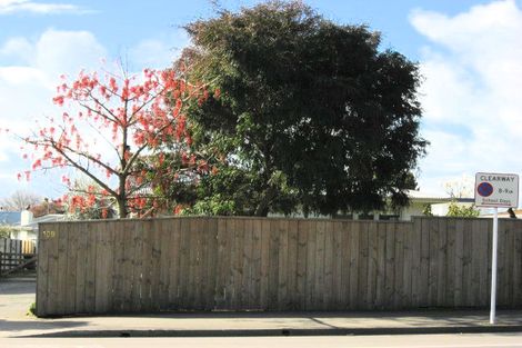 Photo of property in 109 Te Mata Road, Havelock North, 4130