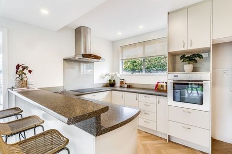 Photo of property in 48 Kent Lodge Avenue, Avonhead, Christchurch, 8042