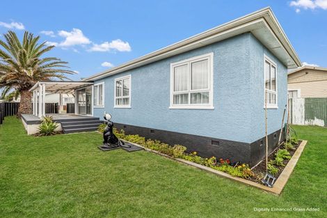 Photo of property in 31 Matai Street, Castlecliff, Whanganui, 4501