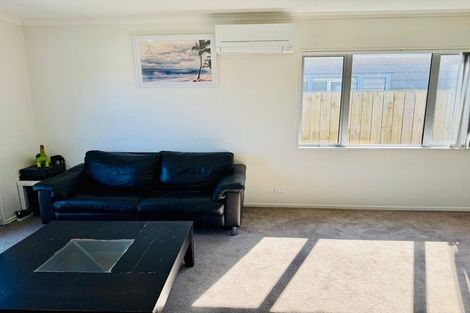 Photo of property in 27 Harore Road, Takanini, 2112