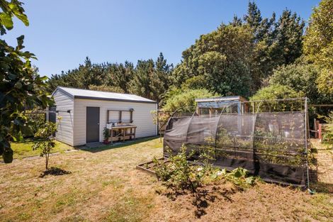 Photo of property in 15 Ferry Street, Foxton Beach, Foxton, 4815