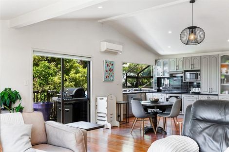 Photo of property in 29a Clayburn Road, Glen Eden, Auckland, 0602