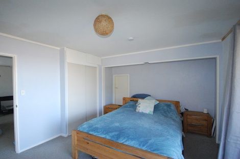 Photo of property in 4/6 Robertson Street, Owhiro Bay, Wellington, 6023