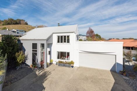 Photo of property in 2e Clairmont Heights, Stoke, Nelson, 7011