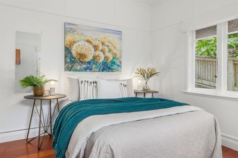 Photo of property in 100 Farnham Street, Mornington, Wellington, 6021