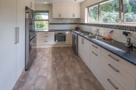 Photo of property in 3 Maugham Drive, Bucklands Beach, Auckland, 2014