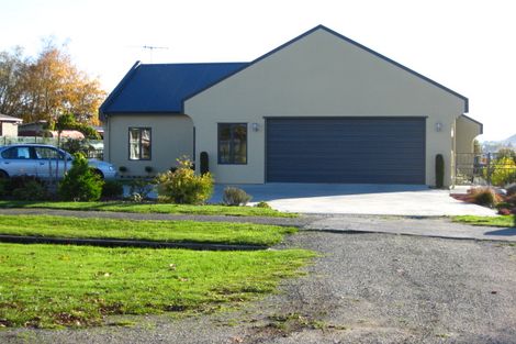 Photo of property in 7 Halton Street, East Gore, Gore, 9710