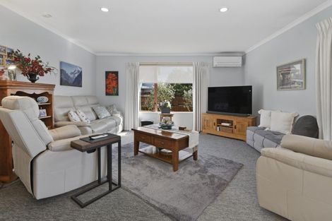 Photo of property in Cotswold Court, 1/8 Cheyne Road, Pyes Pa, Tauranga, 3112
