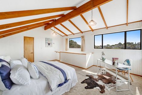 Photo of property in 2/10 Dayspring Way, Pakuranga, Auckland, 2010