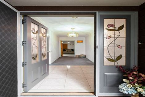 Photo of property in 35 Manu Crescent, Upper Vogeltown, New Plymouth, 4310