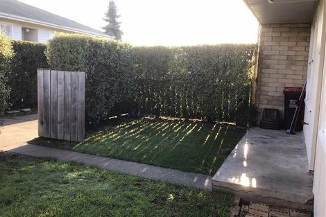 Photo of property in 2/707 Alexandra Street, Parkvale, Hastings, 4122