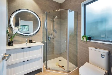 Photo of property in 1a Greville Road, Pinehill, Auckland, 0632