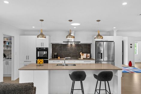 Photo of property in 2g Country Club Lane, Waiuku, 2123