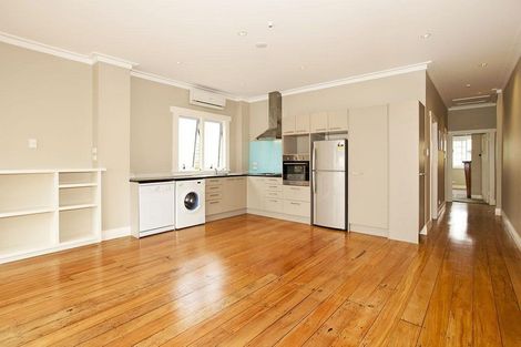 Photo of property in 16a Victoria Road, Mount Maunganui, 3116