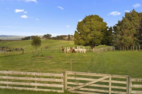 Photo of property in 68d Tuparekura Road, South Head, Helensville, 0874