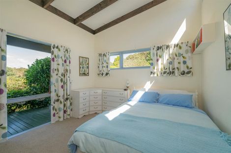 Photo of property in 30 Centennial Drive, Whitianga, 3510