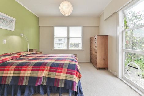 Photo of property in 6 Carl Avenue, Havelock North, 4130