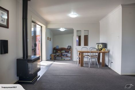 Photo of property in 37 Pulham Crescent, Queenwood, Hamilton, 3210