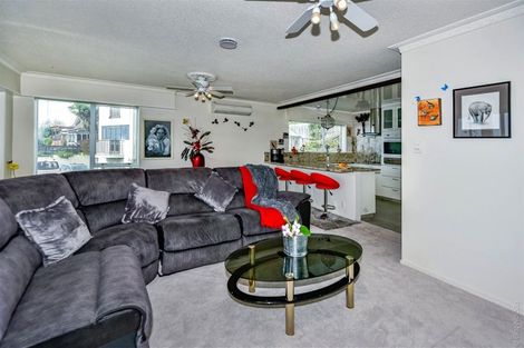 Photo of property in 220b Mount Pleasant Road, Mount Pleasant, Christchurch, 8081