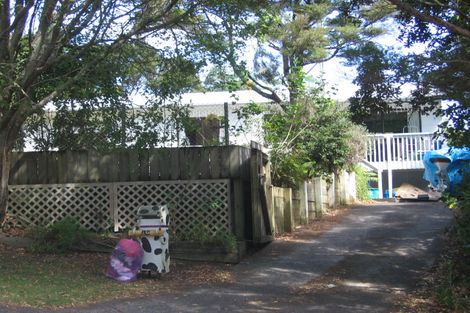 Photo of property in 16 Bryers Place, Bayview, Auckland, 0629