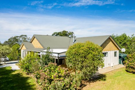 Photo of property in 235 Devich Road, Mangawhai, Kaiwaka, 0573