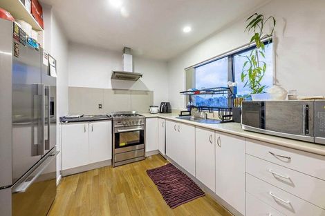 Photo of property in 2/27 Kopara Place, Clendon Park, Auckland, 2103