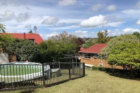 Photo of property in 63 Lynden Avenue, Hillcrest, Auckland, 0627