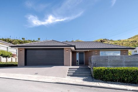 Photo of property in 21 Bickerton Rise, Churton Park, Wellington, 6037