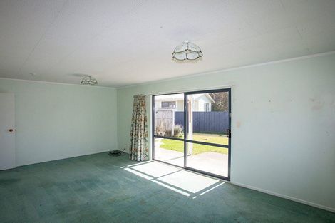 Photo of property in 1 Uenuku Place, Waitara, 4320