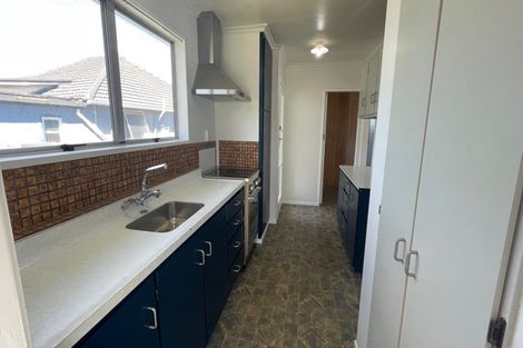 Photo of property in 39 Tongariro Street, Castlecliff, Whanganui, 4501