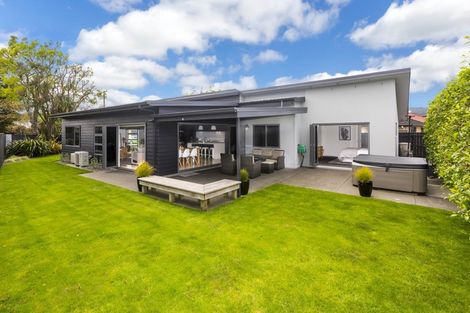Photo of property in 21 Brentwood Street, Trentham, Upper Hutt, 5018