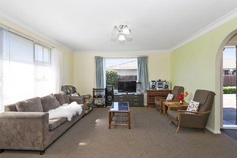 Photo of property in 2/23c Craven Street, Sockburn, Christchurch, 8042