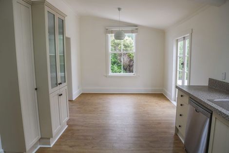 Photo of property in 204 Cape Rodney Road, Leigh, 0985