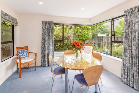 Photo of property in 2/215 Memorial Avenue, Burnside, Christchurch, 8053