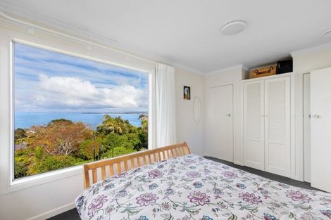 Photo of property in 99 Roberts Road, Matakatia, Whangaparaoa, 0930