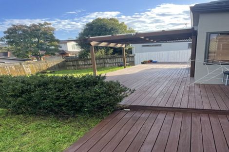 Photo of property in 43 Ponderosa Drive, Oteha, Auckland, 0632