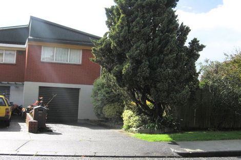 Photo of property in 11 Paisley Street, Mellons Bay, Auckland, 2014