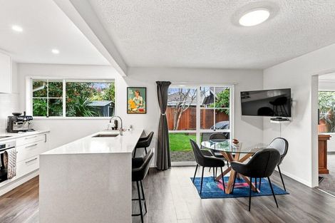 Photo of property in 2/23 Montclare Avenue, Ilam, Christchurch, 8041