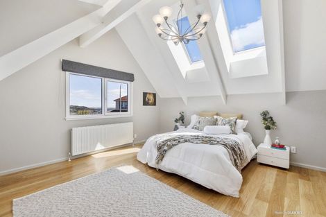 Photo of property in 1 Tamahine Street, Maupuia, Wellington, 6022