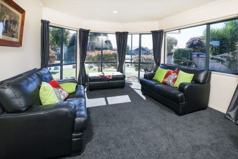 Photo of property in 27 Mangakoea Place, St Andrews, Hamilton, 3200